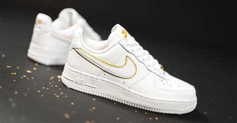 nike air force met goud|nike air force 1 gold stock.